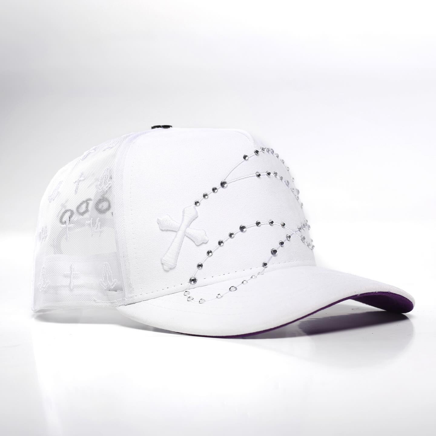 Cross Long Chain Cap